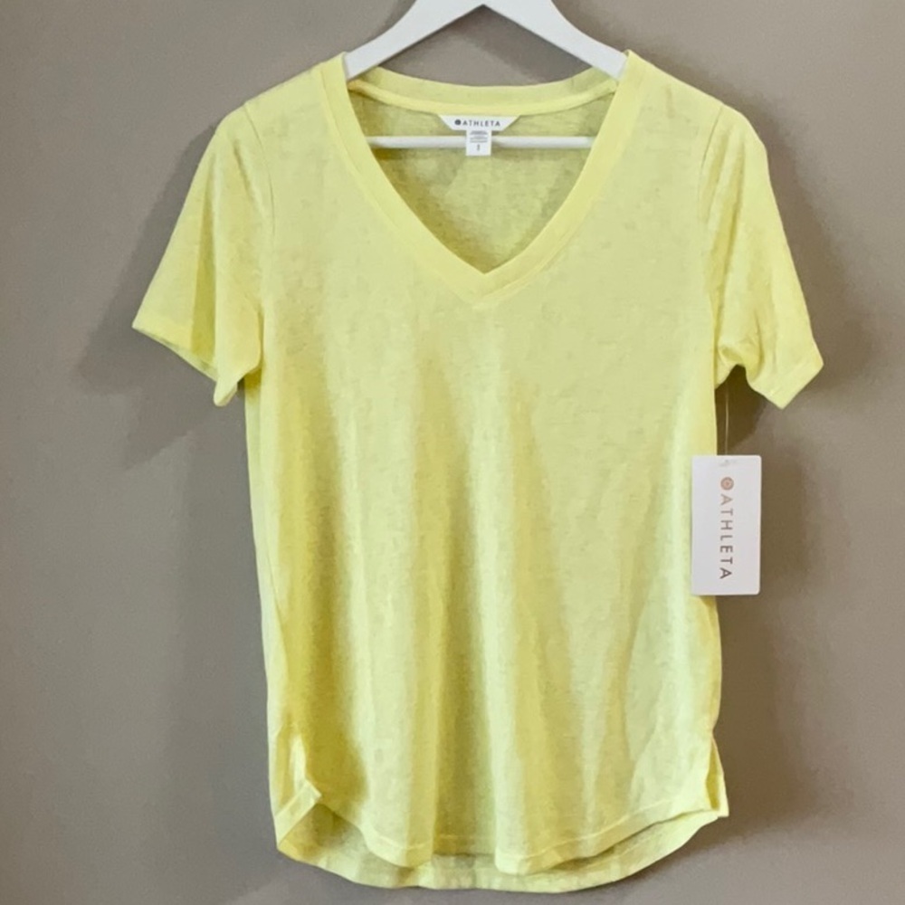 COPY - Athleta Breezy Heather scoop V Tee